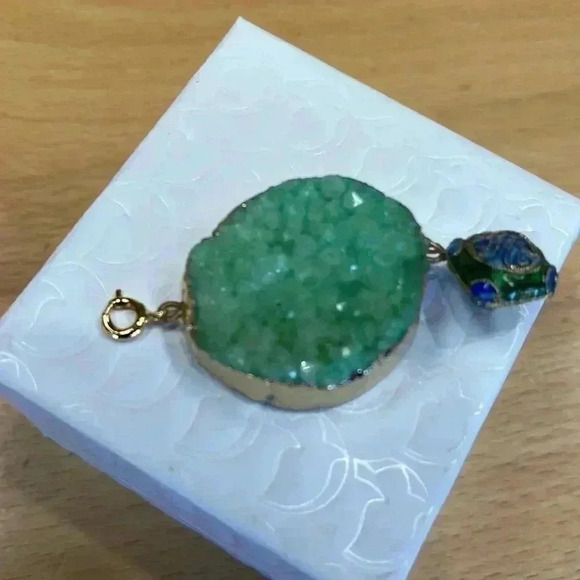 Unique Crystal pendant. - Picture 6 of 6